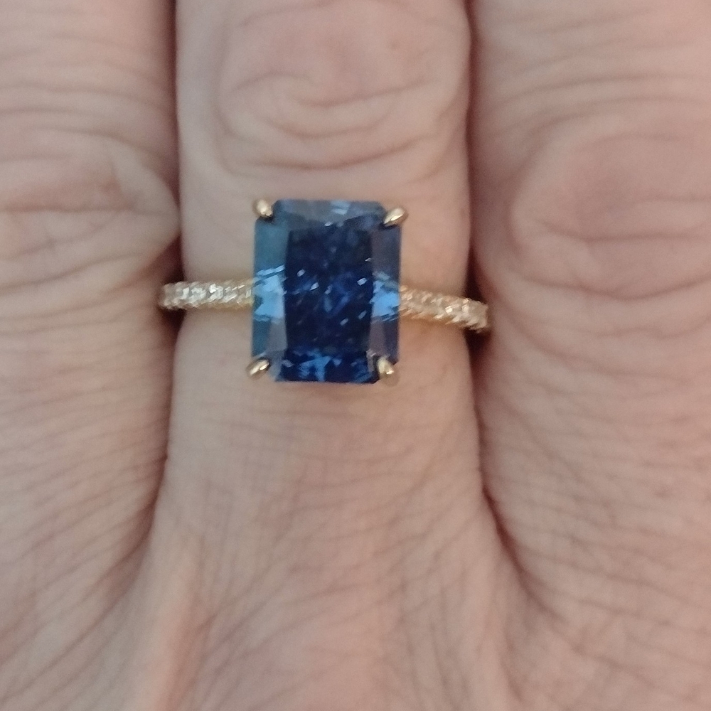Elegant Blue and Gold Ring - Picture 4 of 5